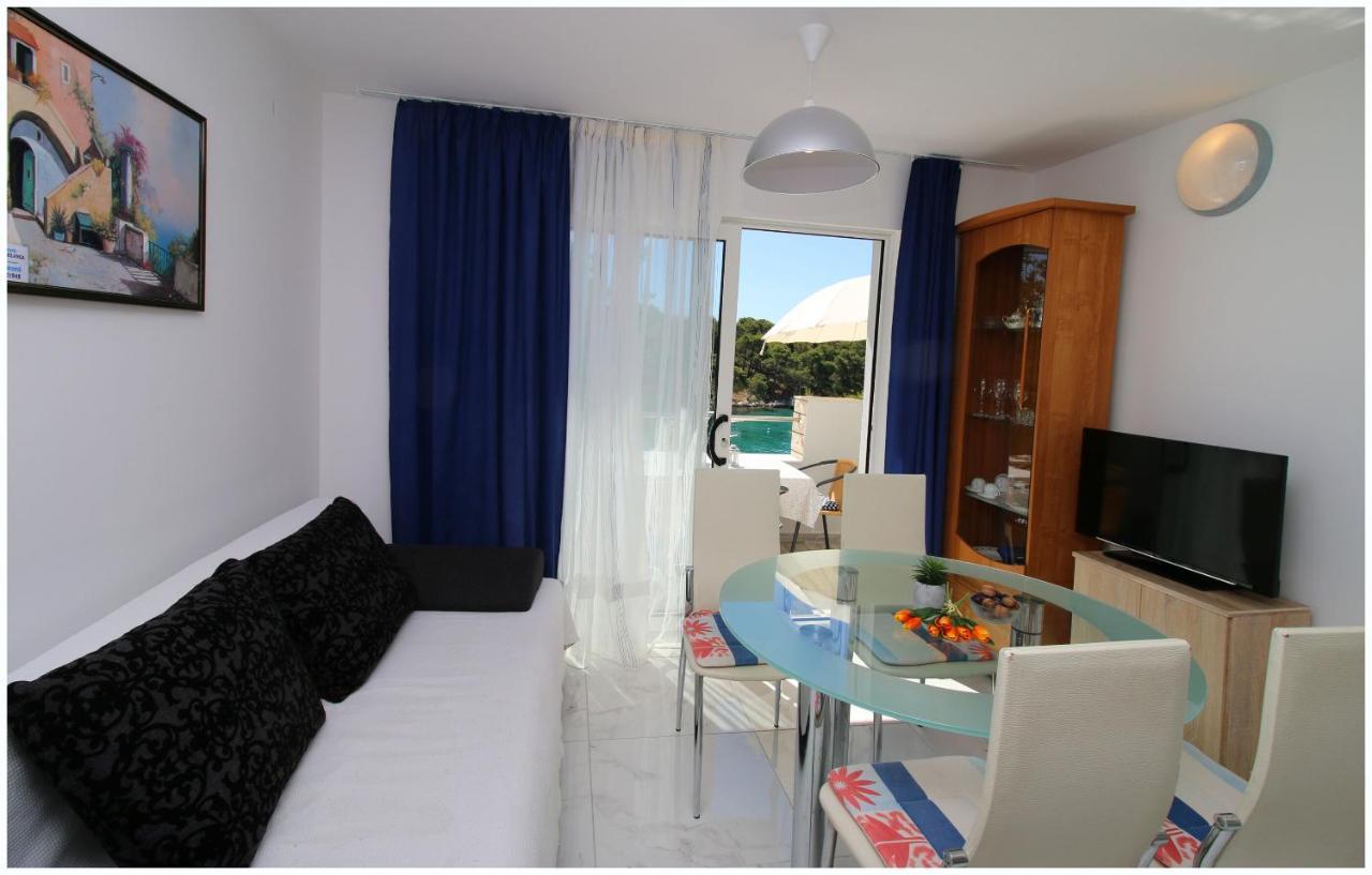 Apartments Elvis Primošten Exterior foto